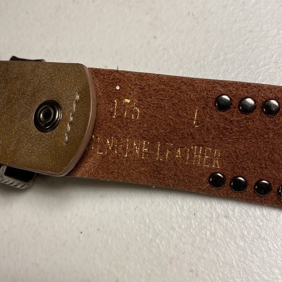 Women’s Rhinestone Border Leather Belt - Picture 5 of 7